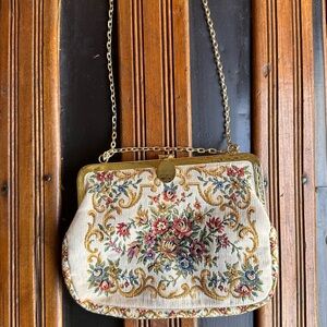 Vintage 1970s tapestry purse